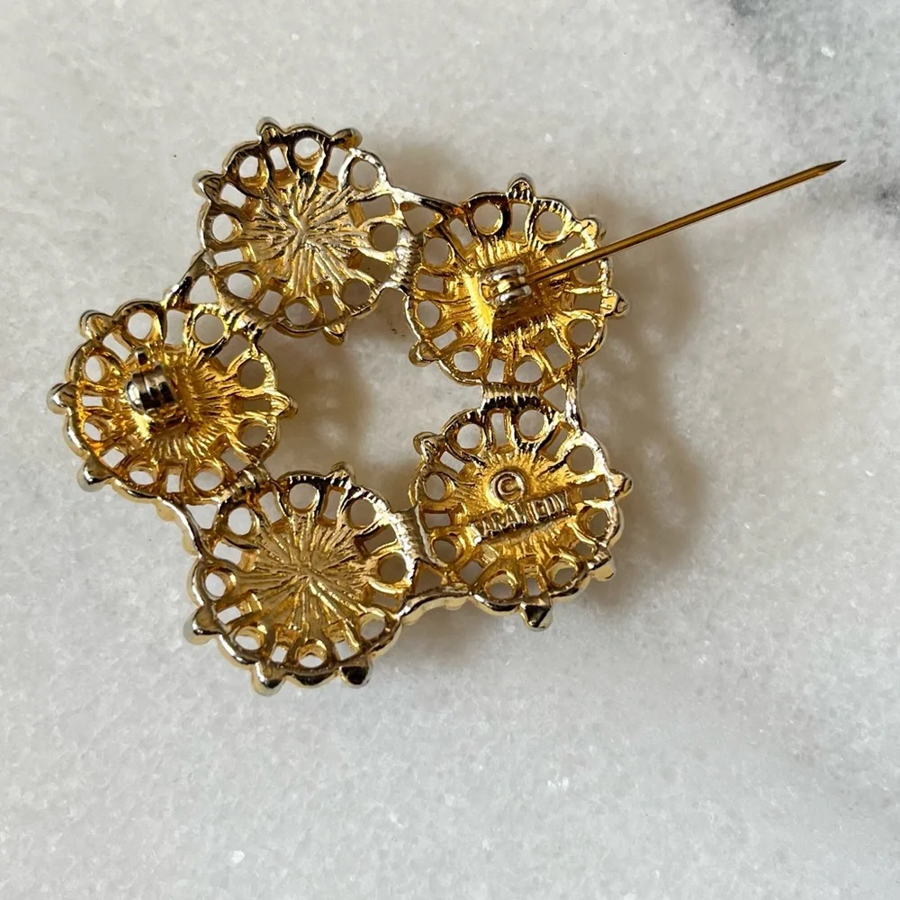 Vintage Sarah Coventry Signed Brooch